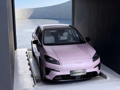 埃安AION RT super换电版上市：8.88万元起，搭载宁德时代巧克力电池