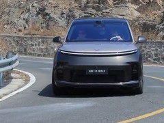 全新理想L9上市：55.98万元起，搭载800V主动悬架与2560TOPS智驾算力