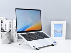 2026大学生暑促怎么选高性价比轻薄本？三款热门机型推荐