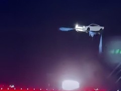 特斯拉第二代Roadster亮相：搭载冷气推进系统，实现腾空翻滚与倒挂悬停