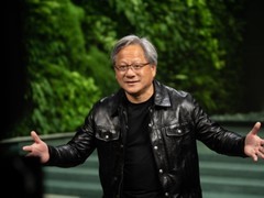 英伟达产能持续承压：AI芯片订单远超供给，客户采购计划已排至两年后