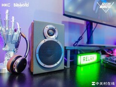 从HiFi桌搭到街头潮玩，飞傲携高保真音箱和时尚耳机亮相BW2025