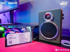 从HiFi桌搭到街头潮玩，飞傲携高保真音箱和时尚耳机亮相BW2025