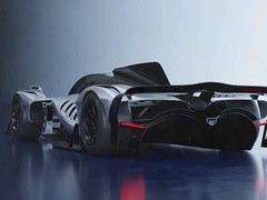 红牛RB17量产版发布：纽维操刀，千万级超跑限量50台