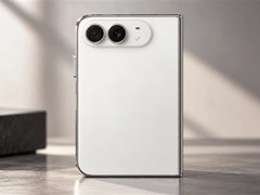 iPhone Duo预购秒罄，1TB版溢价7143元，较9月峰值回落超5万元