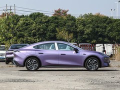 20万元内纯电中型轿车横评：名图新能源、深蓝L06、海豹06、秦MAX四车实测对决