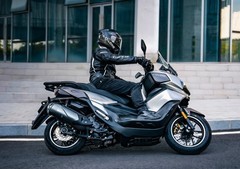 250cc国产踏板三强对比：RT250 vs SR250GT vs 鸿250，谁更值得买？