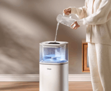 加湿器推荐品牌｜德业无雾加湿器F15 Pro：全房速润更省心