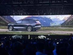 蔚来全新ES8震撼上市：3.1秒破百，续航超800公里，售价40.68万起