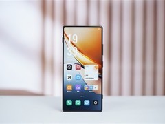 努比亚Z80 Ultra发布在即：90W快充+无孔屏+骁龙8至尊版+三主摄