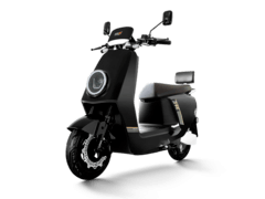 立马H8远航版电摩2598元