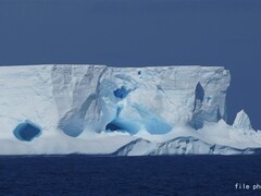 全球最大冰山A23a历时40年终告解体，正式退出冰山名录