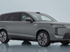 腾势N8L闪充版预售：430km纯电续航+5分钟快充+天神之眼5.0智驾