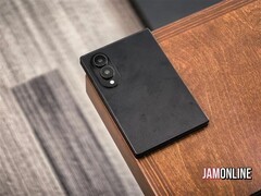 三星Galaxy Z Fold8阔屏折叠机曝光：7.6英寸内屏、全球最轻阔折旗舰