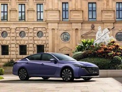 2025款天籁降价超7万配鸿蒙座舱引热议