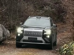 极氪8X预告图发布，40万起售配三电机+激光雷达