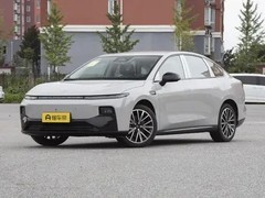 零跑B01购车指南：9万预算首选650km悦享版，续航动力配置均衡