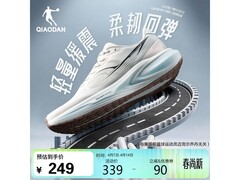 乔丹男款1.0跑步鞋京东热卖，低至209元