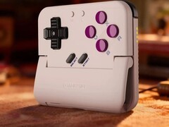 小鸡塔可发布：轻巧竖夹手柄重塑掌游体验