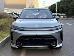 宝骏首款大型SUV华境S亮相，插混动力+六座布局