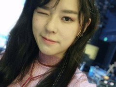 千万粉主播沫子周收入仅500元，直播经济困境引热议