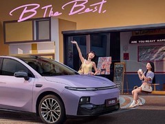零跑B01/B10新款发布：新增配色、AR-HUD、零重力座椅及高功率版本
