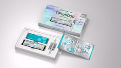 银翼霜甲 致在驰骋：致态TiPro9000固态硬盘x吹雪联名版正式开售！