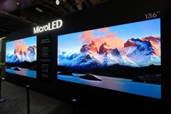 老外对屏狂拍！海信全新一代RGB-Mini LED电视首次亮相轰动CES2026