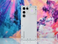 红魔11 AIR全面评测：轻薄高颜值的“掌中PC”