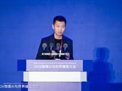 Momenta曹旭东：世界模型加速智驾摩尔定律，2028年将迎来L4规模化拐点