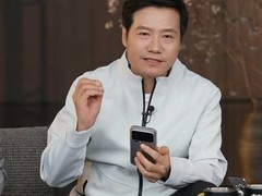 雷军直播回应玄戒01口误：准备充分却意外念错