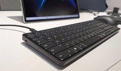 CES 2026：惠普把高性能主机塞进键盘，接显示器就能用