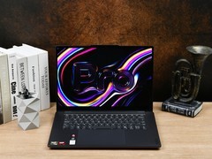 售价2万元，升级锐龙AI Max+ 388平台！上手体验联想YOGA Pro 15锐龙版