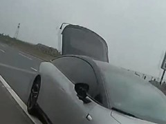 湖南益阳高速车辆失控事故警示