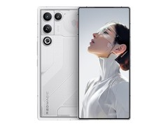 努比亚红魔 11AIR 手机直降 400 仅 3299