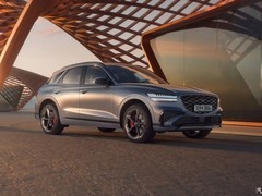 捷尼赛思2027款GV70中期改款发布：新增运动套件、专属配色与NVH优化
