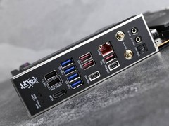 X3D处理器配什么高端主板？这款主板性能释放拉满