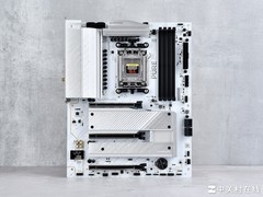 BIOS大升级 蓝宝石PURE 极地 B850A WIFI主板评测