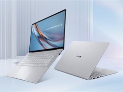 华硕破晓Ultra轻薄本32GB版发布：16核处理器+双层OLED屏