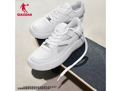 乔丹网纱增高运动板鞋79元