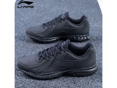 李宁男款跑步鞋149元抢