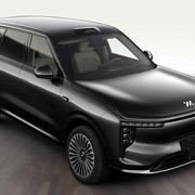 40万内四款六座中大型SUV深度横评：帕里斯帝、腾势N8、智己LS8、昂科旗谁更契合全家出行？