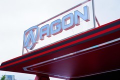 塑造丝滑游戏视觉！福州潮好玩AGON爱攻AG275UXM2再度引爆电竞热潮