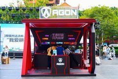 塑造丝滑游戏视觉！福州潮好玩AGON爱攻AG275UXM2再度引爆电竞热潮