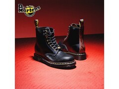 Dr.Martens钻石压纹马丁靴499元