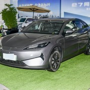 10万元内纯电三厢车海选：四款新车谁更懂你通勤日常？