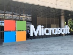 微软租用挪威北极圈星际之门数据中心，新增3万颗英伟达AI芯片