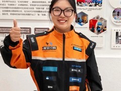 95后女骑手登上财经杂志封面，引领城市骑士新风尚