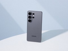 摄影手机推荐：三星 Galaxy S26 Ultra，把主摄、长焦和AI修图串起来