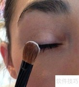 快速长睫毛的秘诀